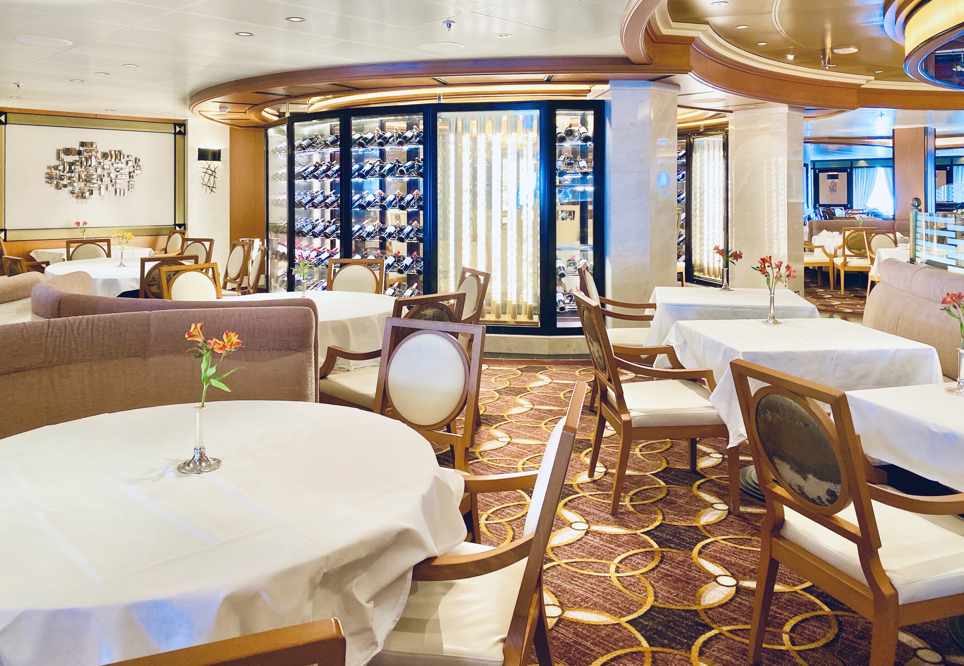 Princess Cruises - Majestic Princess Anytime Dining Room - Giddy Guest