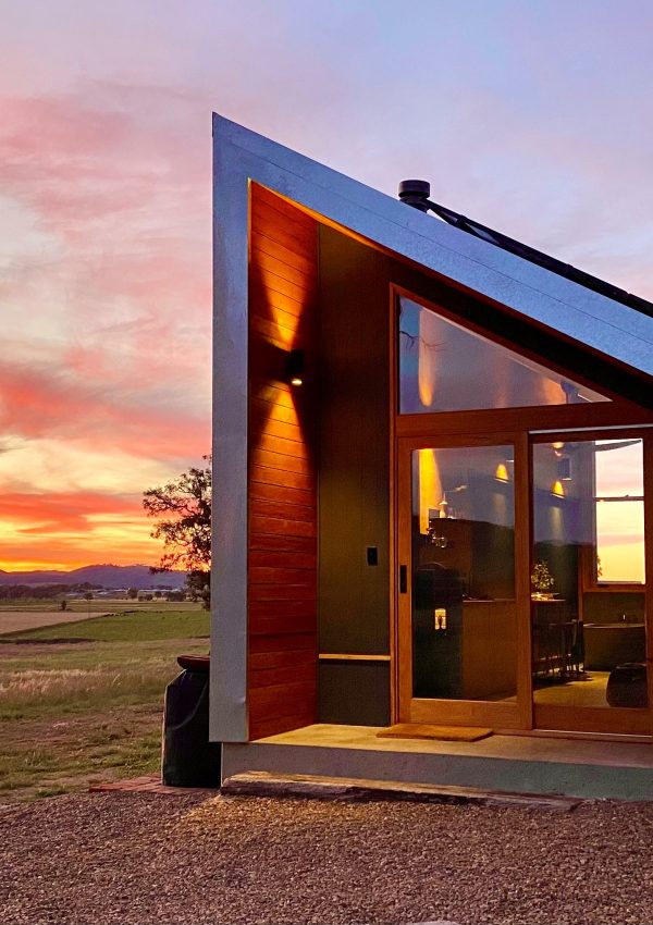 Experience Luxury Accommodation in Mudgee at Gawthorne’s Hut